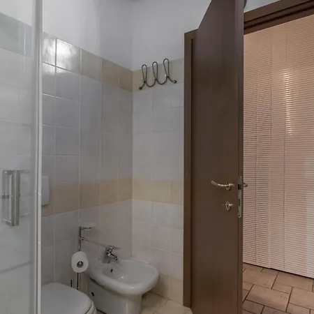 San Bernardino 8 - Immobili E Soluzioni Rent Apartment *