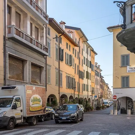 Appartement San Bernardino 8 - Immobili E Soluzioni Rent
