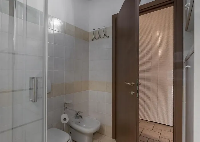 San Bernardino 8 - Immobili E Soluzioni Rent Apartamento *